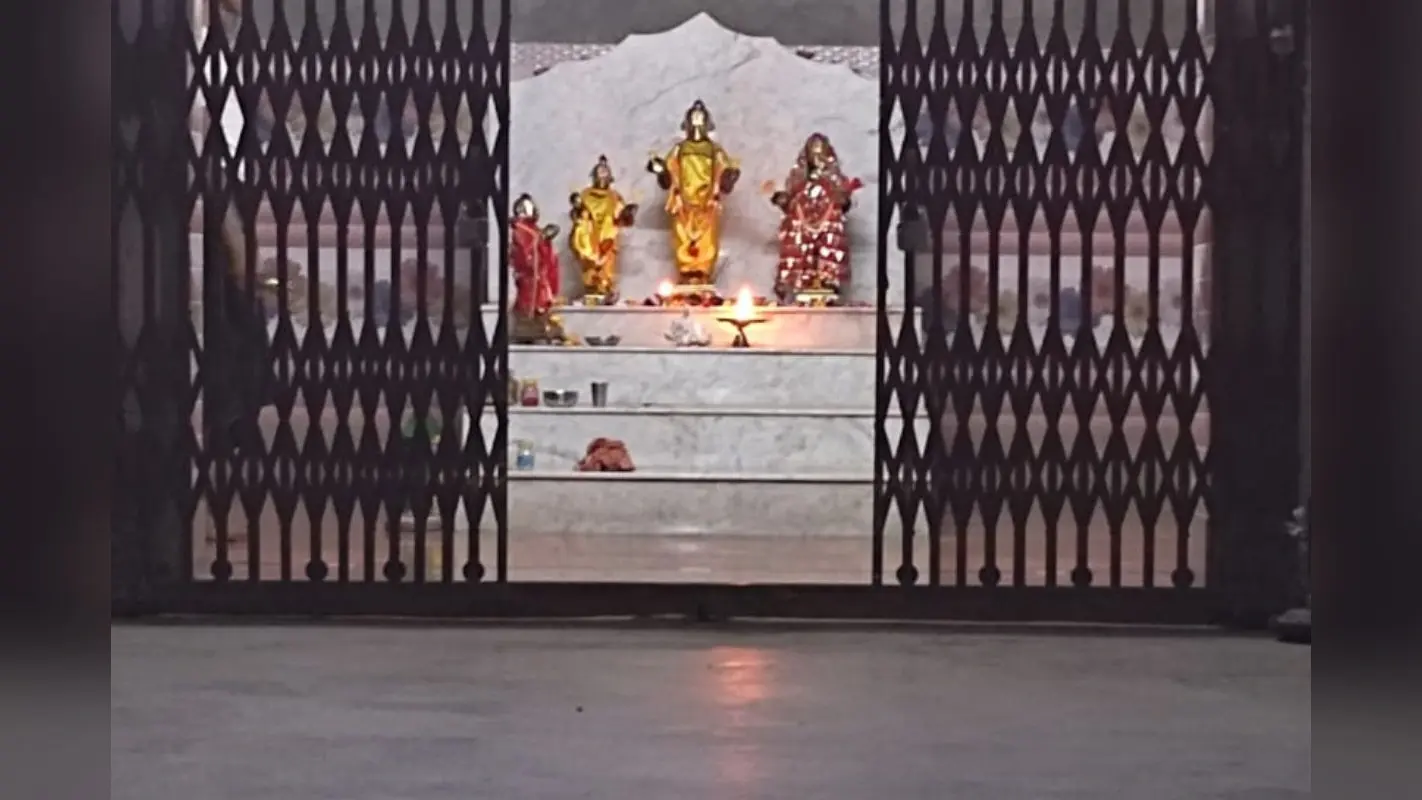 साहिबगंज में राम मंदिर से बजरंग बली की अष्टधातु की मूर्ति चोरी, भागने के क्रम में ग्रामीणों के हत्थे चढ़ा 1 चोर