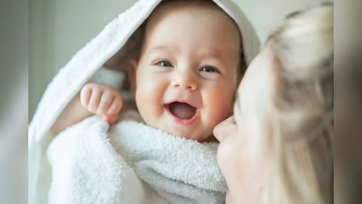 Baby Girl Cute Name: S अक्षर से रखें अपनी रानी बिटिया का नाम, जानें नाम का अर्थ