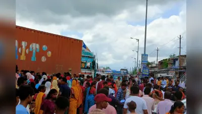Road Accident in Giridih: बगोदर से धनबाद जा रहे कंटेनर ने 4 लोगों को रौंदा, महिला की मौत, 3 घायल