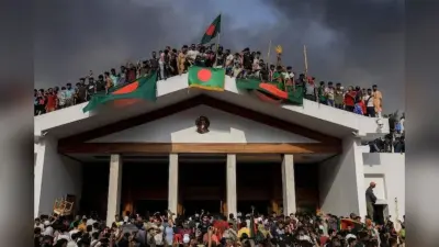 Bangladesh updates: पहले मुख्य न्यायाधीश, अब केंद्रीय बैंक प्रमुख का इस्तीफा