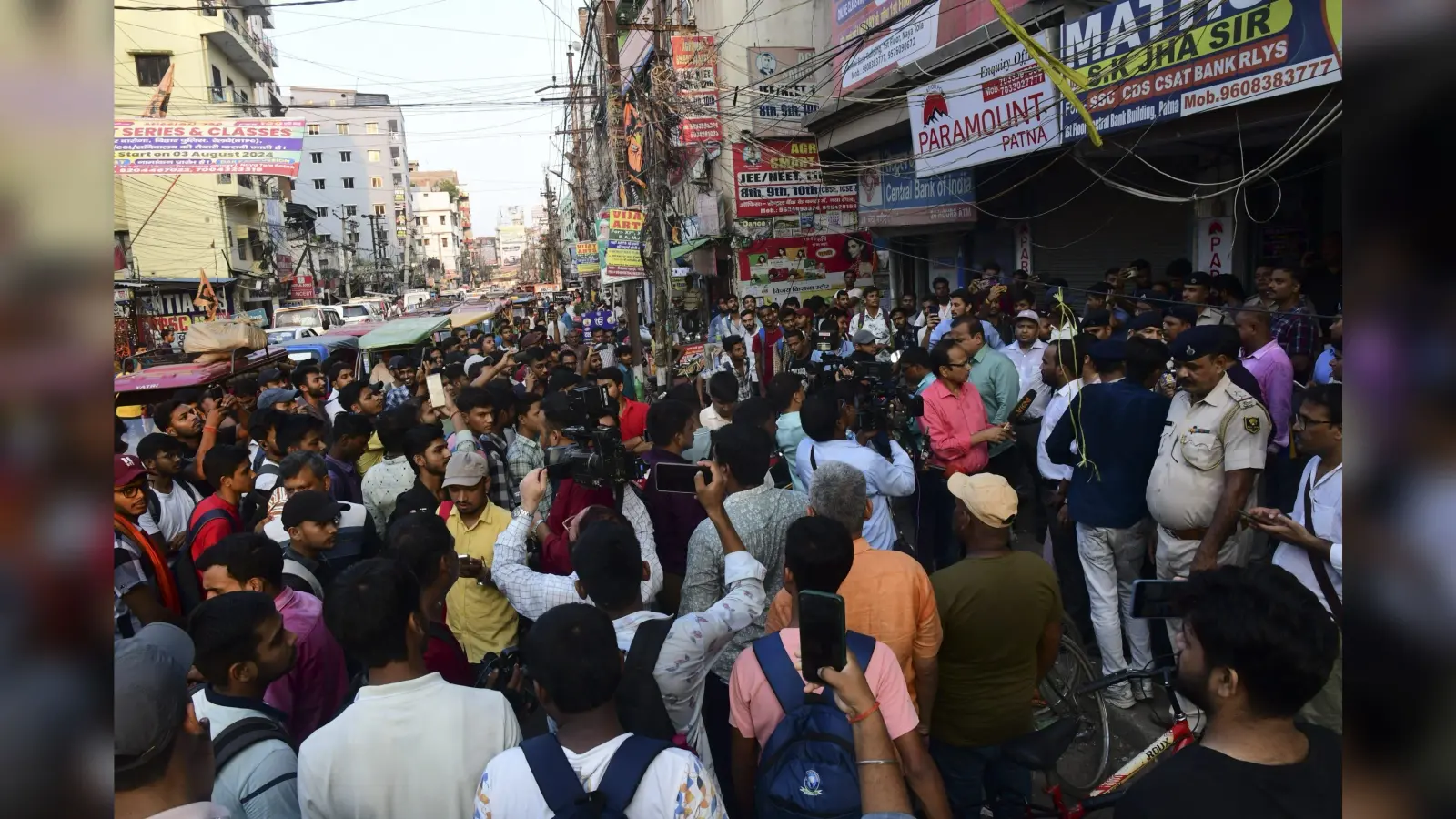 कोचिंग संस्थाएं मानक में फेल: पटना में 5000 से अधिक कोचिंग संस्थाएं हैं, 515 हैं रजिस्टर्ड…