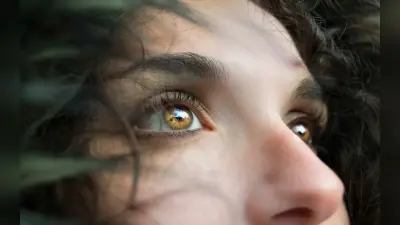 Dark Circles: देखते ही देखते आंखों के नीचे से गायब हो जाएंगे डार्क सर्कल्स, अपनाएं ये आसान तरीके