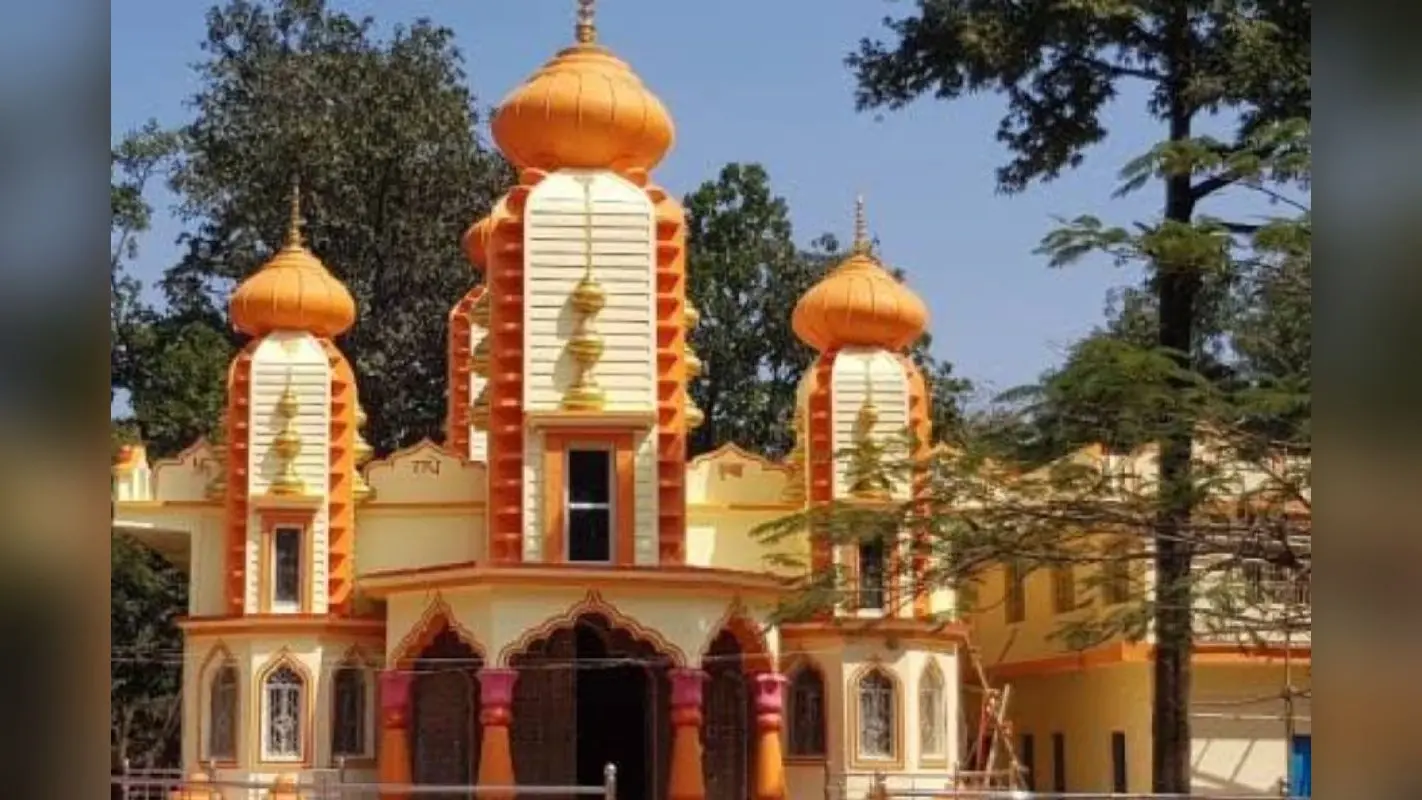 Jharkhand Tourism: सावन में इस प्रसिद्ध मंदिर में बाबा के दर्शन करने उमड़ती है भक्तों की भीड़