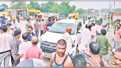 Ranchi News : कार के धक्के से घायल महिला की मौत, लेकिन बेटे की बचा ली जान