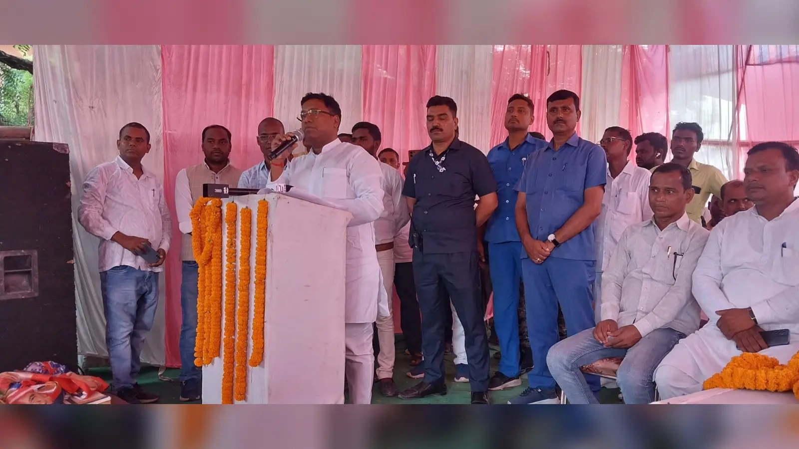 इमामगंज विधानसभा क्षेत्र के उपचुनाव में आशीर्वाद चाहिए : मंत्री