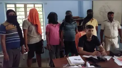कफ सिरप तस्कर के घर पुलिस ने की छापेमारी