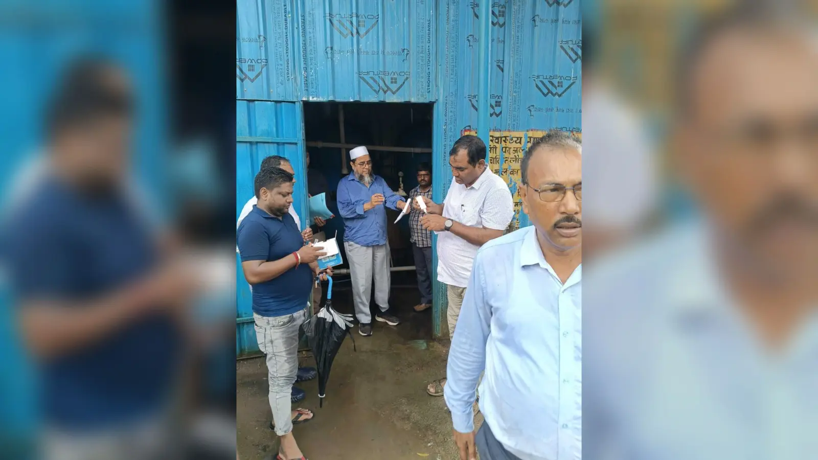 विशेष सचिव ने नल जल योजना का किया निरीक्षण, लोगों को नल का जल पीने की दी सलाह