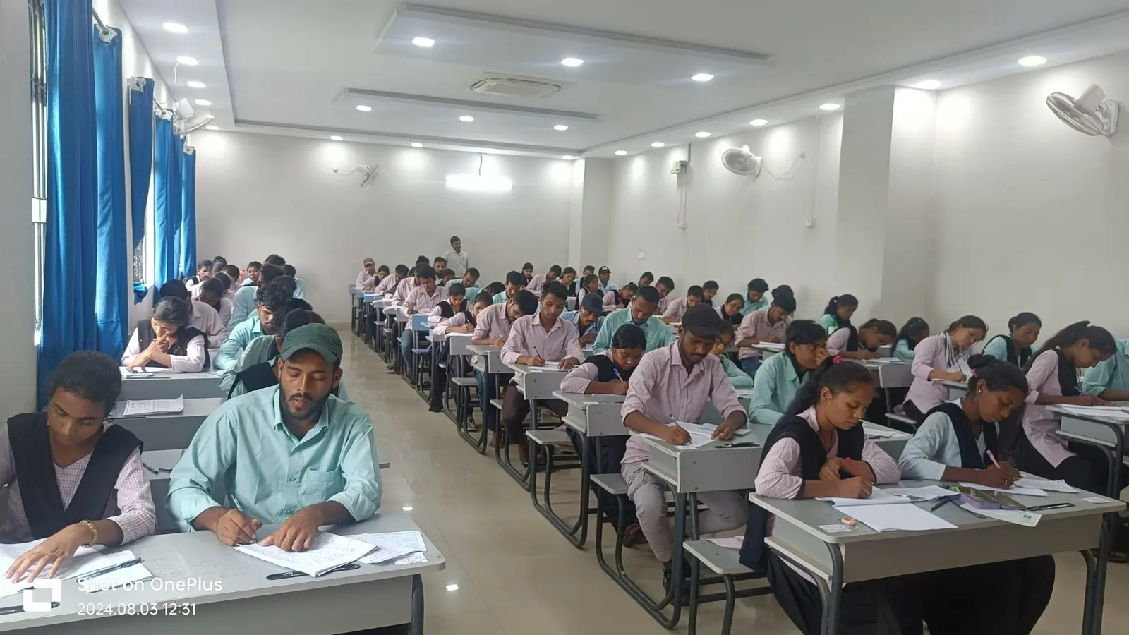एसकेएमयू के विभिन्न परीक्षा केंद्रों में पीजी सेमेस्टर-4 की परीक्षायें संपन्न