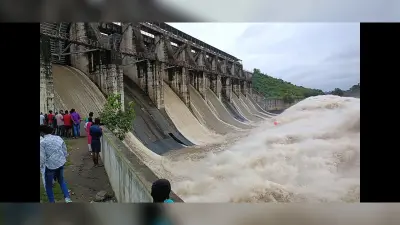 तेनुघाट डैम के आठ गेट खोले गये, दामोदर में उफान