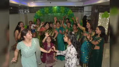 सहयोगी नगर सेक्टर दो : सावन महोत्सव में महिलाओं ने की जमकर मौज-मस्ती