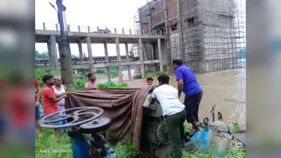 जामाडोबा वाटर प्लांट के इंटेकवेल में फंसा कचरा, जलापूर्ति बाधित