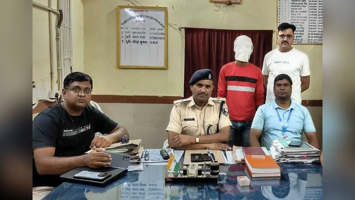 आरपीएफ जवानों पर गोली चलाने वाला बदमाश गिरफ्तार