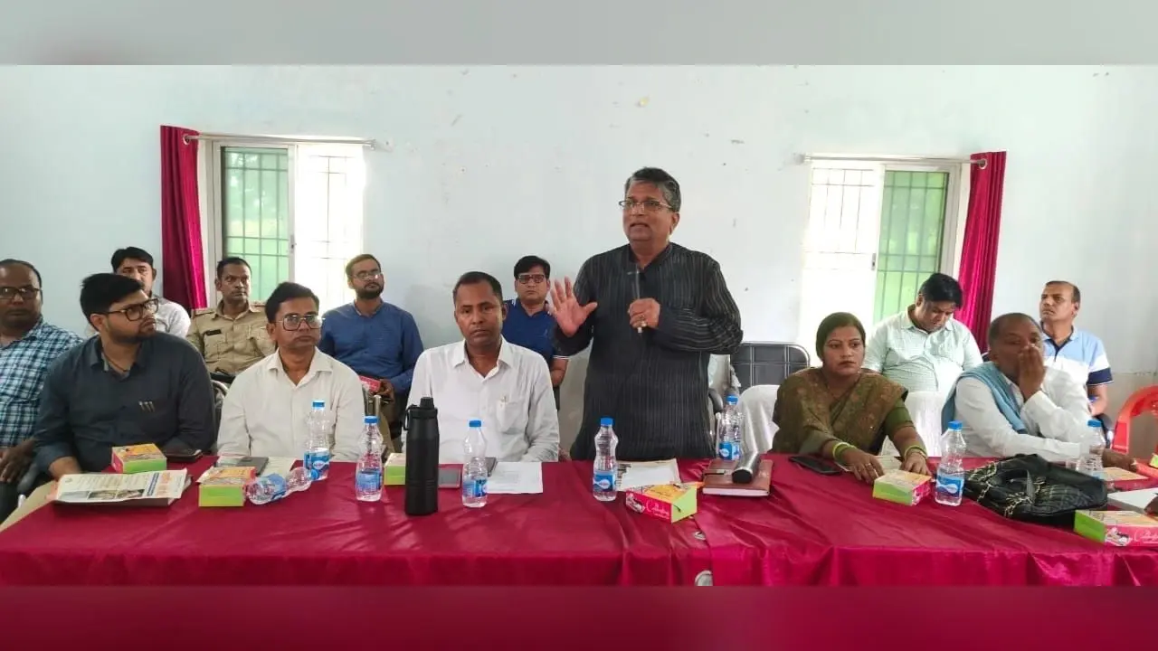 Samastipur news: नोकझोंक व हंगामे के बीच हुई पंचायत समिति सदस्यों की बैठक