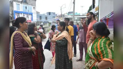 महिला का चेन छीन कर बाइक सवार बदमाश फरार
