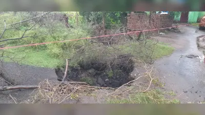 कुसुंडा क्षेत्र की घनी आबादी में दो जगहों पर बना गोफ, लोगों में दहशत