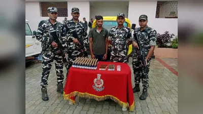 भारी मात्रा में प्रतिबंधित दवा के साथ तस्कर गिरफ्तार, ऑटो जब्त