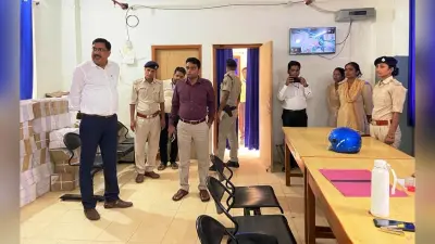 डीएम ने मद्यनिषेध कार्यालय का किया निरीक्षण, दिये आवश्यक दिशा-निर्देश