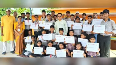 संकुल स्तरीय प्रश्न मंच प्रतियोगिता में एसएसवीएम तेलो अव्वल