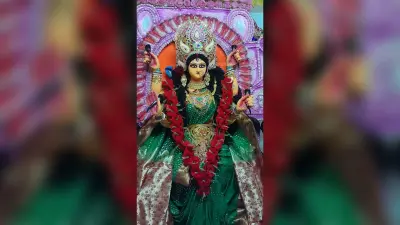 नाग पंचमी पर मां मनसा की श्रद्धालुओं ने पूजा अर्चना