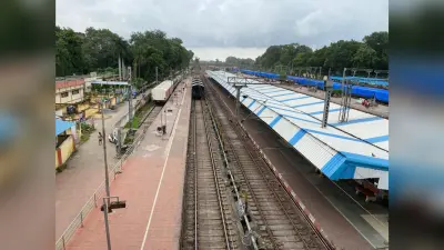 राउरकेला रेलवे स्टेशन के पांच प्लेटफॉर्म पर झारसुगुड़ा छोर पर शेड नहीं, यात्रियों को परेशानी