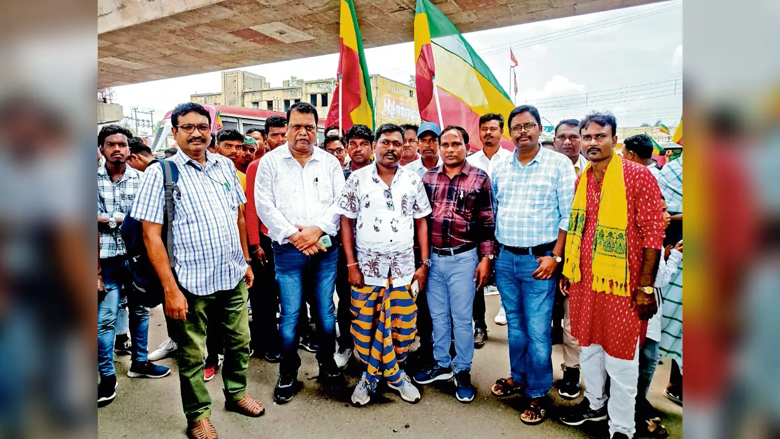 विश्व आदिवासी दिवस पर दिशम आदिवासी गांवता की रैली