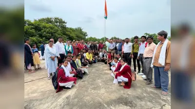 राष्ट्र ध्वज फहराकर हर घर तिरंगा अभियान की शुरुआत की