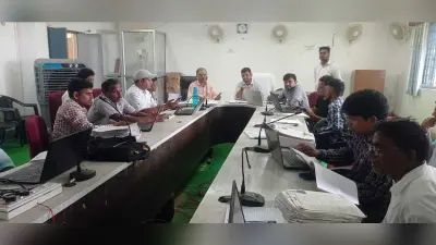 मंईयां सम्मान योजना को लेकर डीएसओ ने की समीक्षा बैठक, आवेदनों की अब तक हुई इंट्री की ली रिपोर्ट