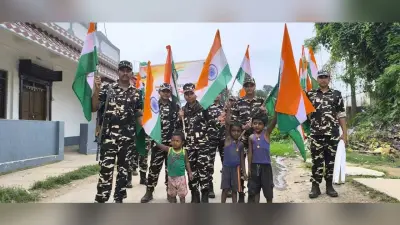 दिघलबैंक में एसएसबी ने निकाली तिरंगा यात्रा