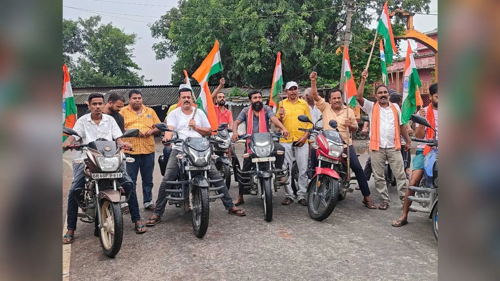 हर घर तिरंगा के लिए निकाली बाइक रैली