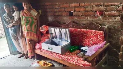 घर में सोये रहे सभी, इधर चोरों ने उड़ा लिया लाखों का सामान