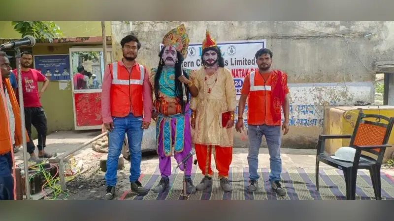 नुक्कड़ नाटक के जरिये कर्मियों को सुरक्षा उपायों को लेकर किया जागरूक, अधिकारियों व कर्मियों ने मंचन में किया सहयोग