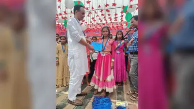 छात्रों ने किया बेटी बचाओं बेटी पढ़ाओं नाटक का मंचन