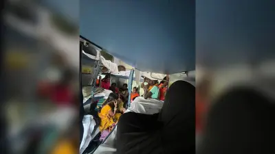 मिथिला के एसी कोच में बाहरी लोगों ने किया कब्जा