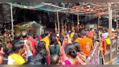 लीड :: बाबा गाजेश्वरनाथ को 20 हजार भक्तों ने किया जलार्पण