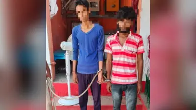 ट्रैक्टर से बैटरी चोरी कर भाग रहे दो चोर धराये