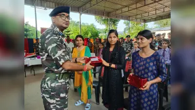 स्कूली बच्चियों ने एसएसबी जवानों की कलाई पर बांधी राखी