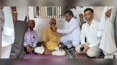 डीडीसी के आश्वासन के बाद खत्म हुआ अनशन
