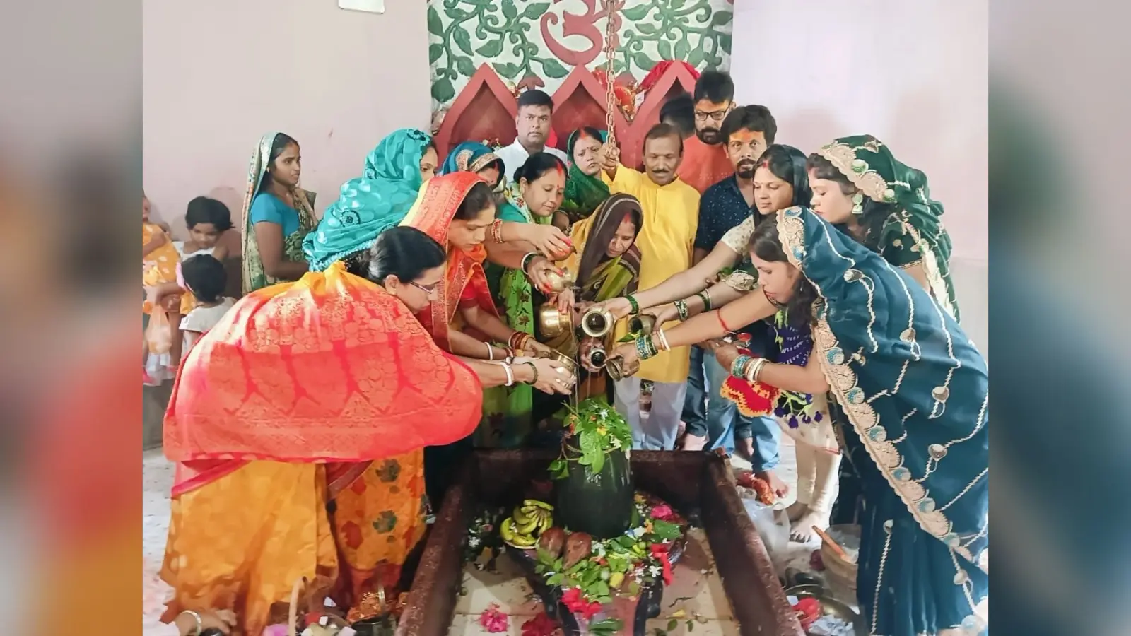 अंतिम सोमवारी पर शिवालयों में उमड़े श्रद्धालु, हर्षोल्लास से मना रक्षा बंधन