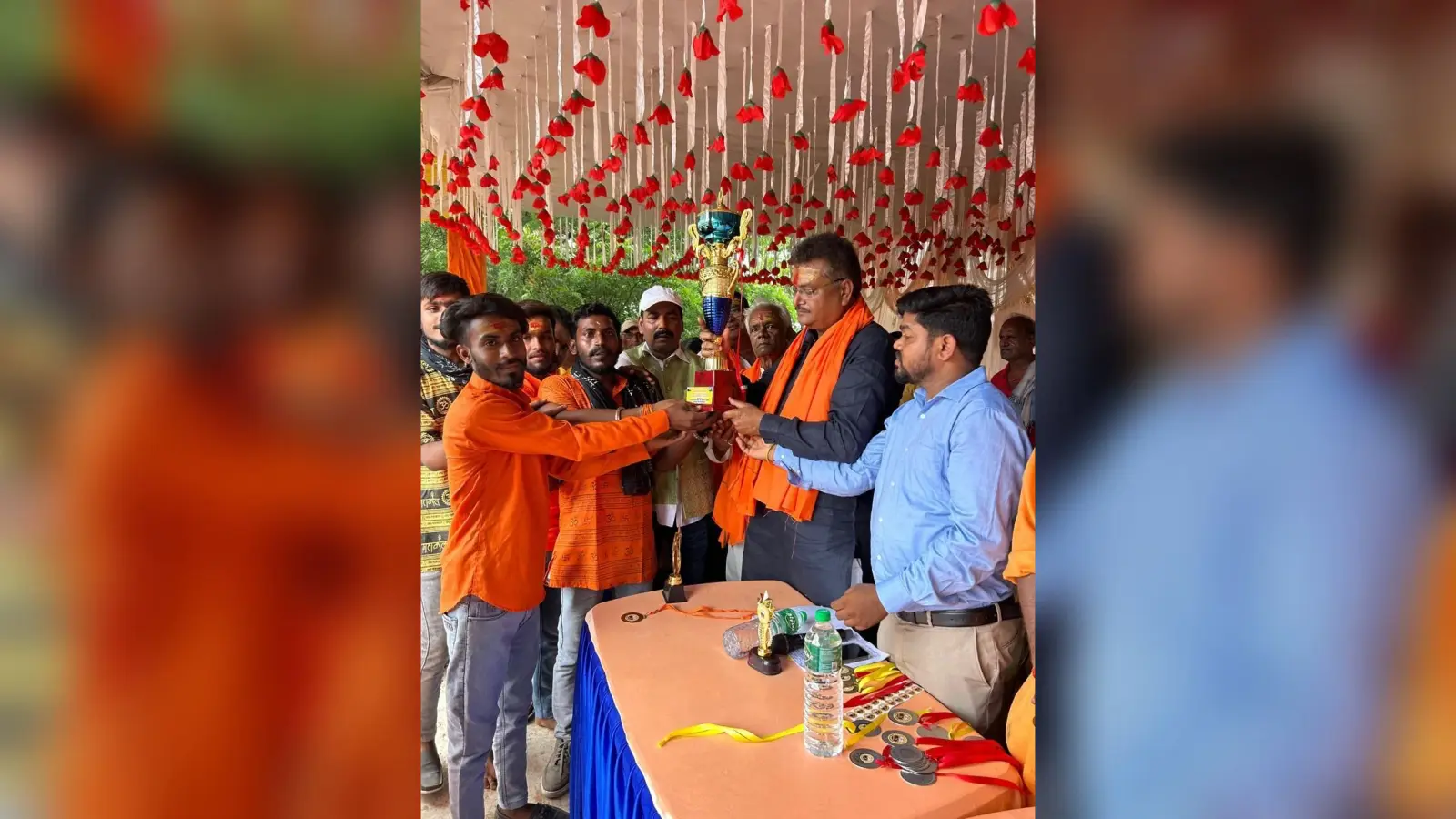 अवतार क्लब कांवरिया संघ बड़कागांव को प्रथम पुरस्कार