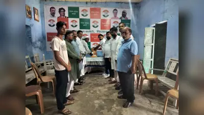 कांग्रेस कार्यकर्ताओं ने पुण्यतिथि पर राजीव गांधी को दी श्रद्धांजलि