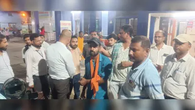 बैंक प्रबंधक ने मांगा पैसा, दुकानदार ने लोहे के रॉड से कर्मी पर प्रहार, जमकर की पिटाई