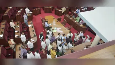 जहरीली शराब कांड को लेकर सदन में बीजद का हंगामा, विस में नहीं हो सका कामकाज