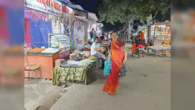 हर जगह अतिक्रमणकारियों का साम्राज्य, अधिकारी को आंदोलन का इंतजार