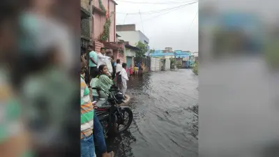 फुसरो के कई इलाकों में जलजमाव, लोग परेशान