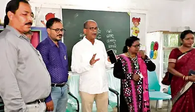 राज्य खाद्य आयोग की टीम ने मध्याह्न भोजन व्यवस्था का किया निरीक्षण, बच्चों को पौष्टिक भोजन उपलब्ध कराने को कहा