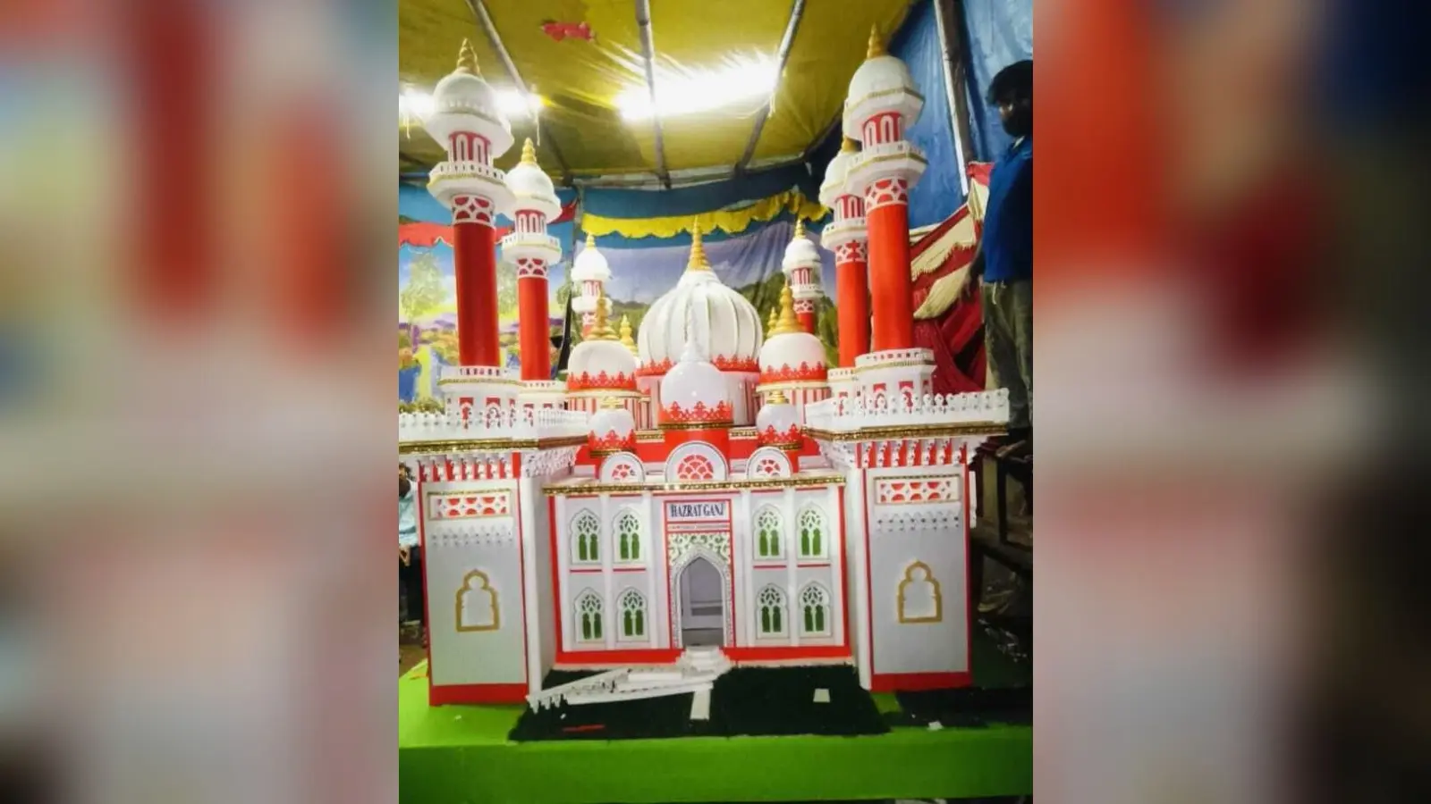 इबादत: चेहल्लुम के नवमीं पर इमामबाड़ों से निकला ताजिया व अखाड़ा जुलूस