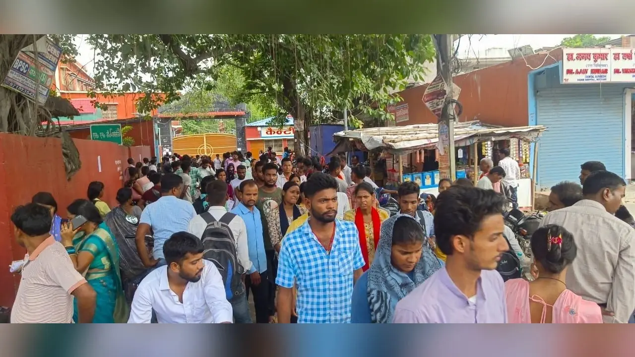 गणित व साइंस के सवालों ने परीक्षार्थियों को उलझाया, हिंदी के थे आसान प्रश्न