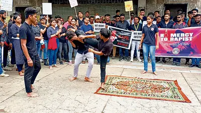 बाइक राइडर्स एसोसिएशन ने नारी उत्पीड़न को लेकर पेश किया नुक्कड़ नाटक