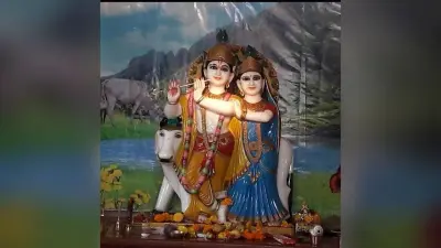राधा-कृष्ण के दर्शन को उमड़े श्रद्धालु