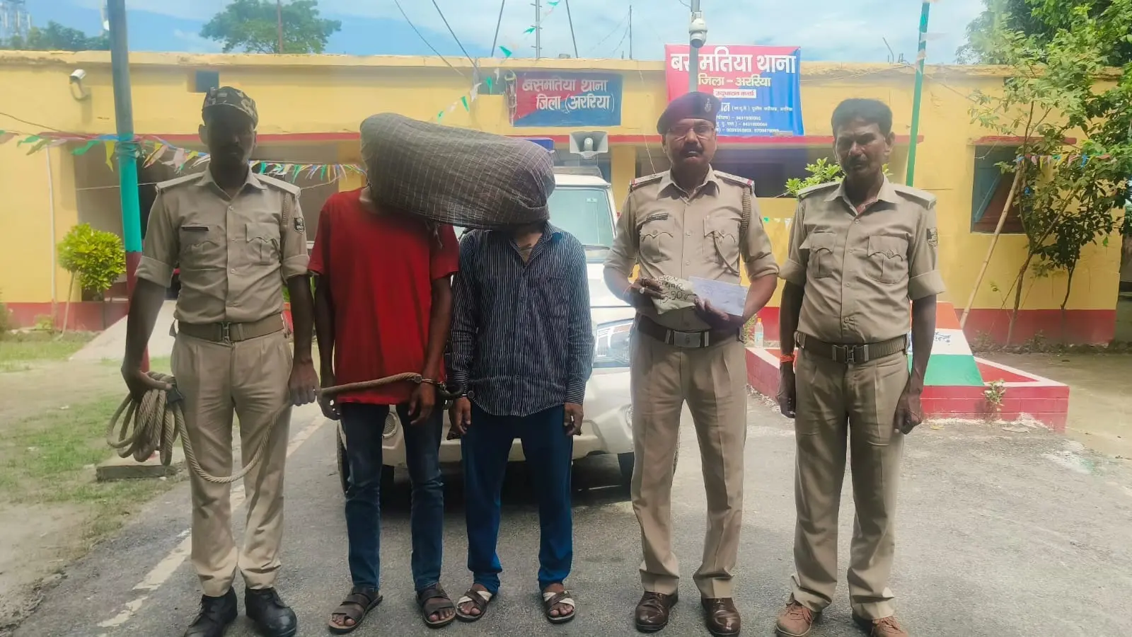 दो नेपाली तस्कर 16 ग्राम ब्राउन सुगर के साथ गिरफ्तार